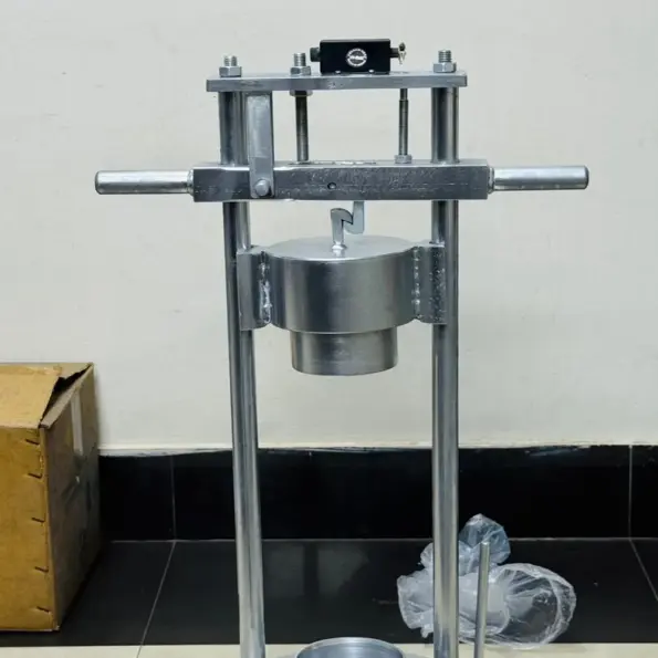 Aggregate Impact Value Tester used for testing aggregate impact resistance in civil laboratory, supplied by RTCDHAKA