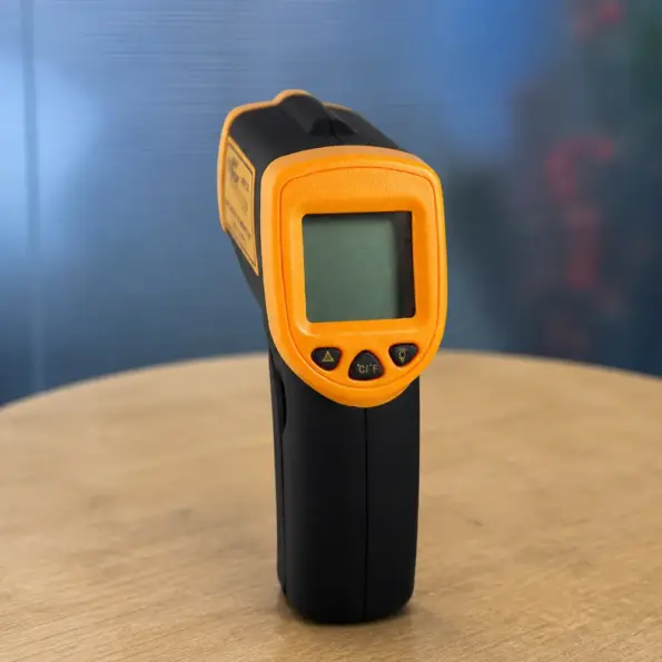using AR320 infrared thermometer gun to measure surface temperature