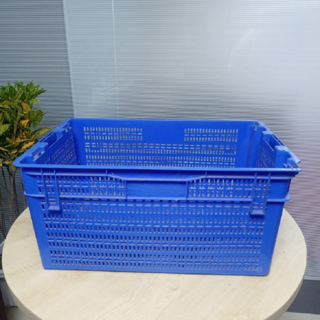 basket, tray, plastic basket