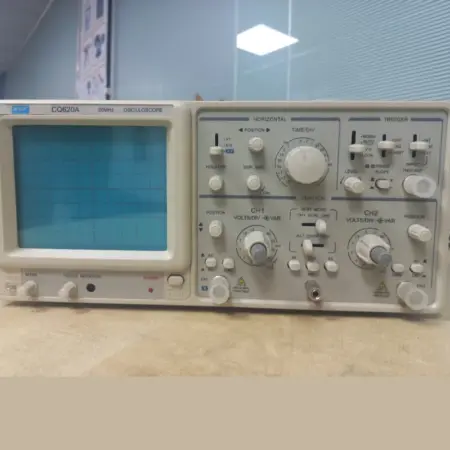 CO-620A analog oscilloscope for waveform analysis and electronics testing in laboratory and educational use.