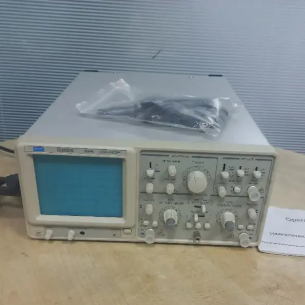 CO-620A bench analog oscilloscope for observing electrical waveforms and troubleshooting electronic circuits.
