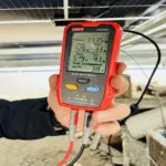 UNI-T UT673PV solar MPPT meter display