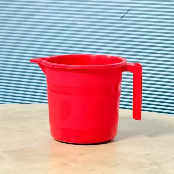plastic water mug