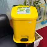 Pedal dust bin BD plastic foot operated waste bin with lid