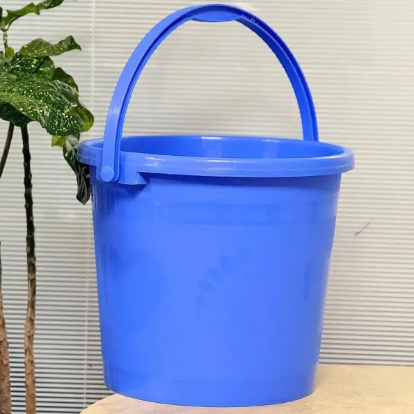Blue plastic bucket BD heavy duty water bucket with handle