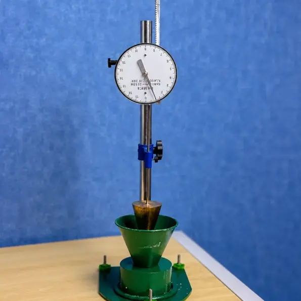 Cone Penetration Apparatus with Dial Gauge