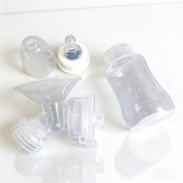 Household Medical Device Strong Suction Low Noise Portable Mom Breastfeeding Electronic Breast Pump with Milk Bottle Wide Mouth