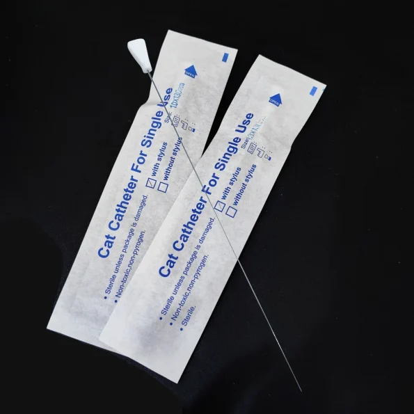 OEM Medical Grade Sterile Animal Veterinary Consumables Pet Single Use Disposable 3Fr/4Fr Cat Luer Urinary Catheter With Stylet